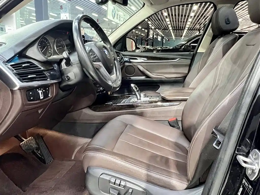 BMW X5 (Import) 2017 xDrive28i фото 9