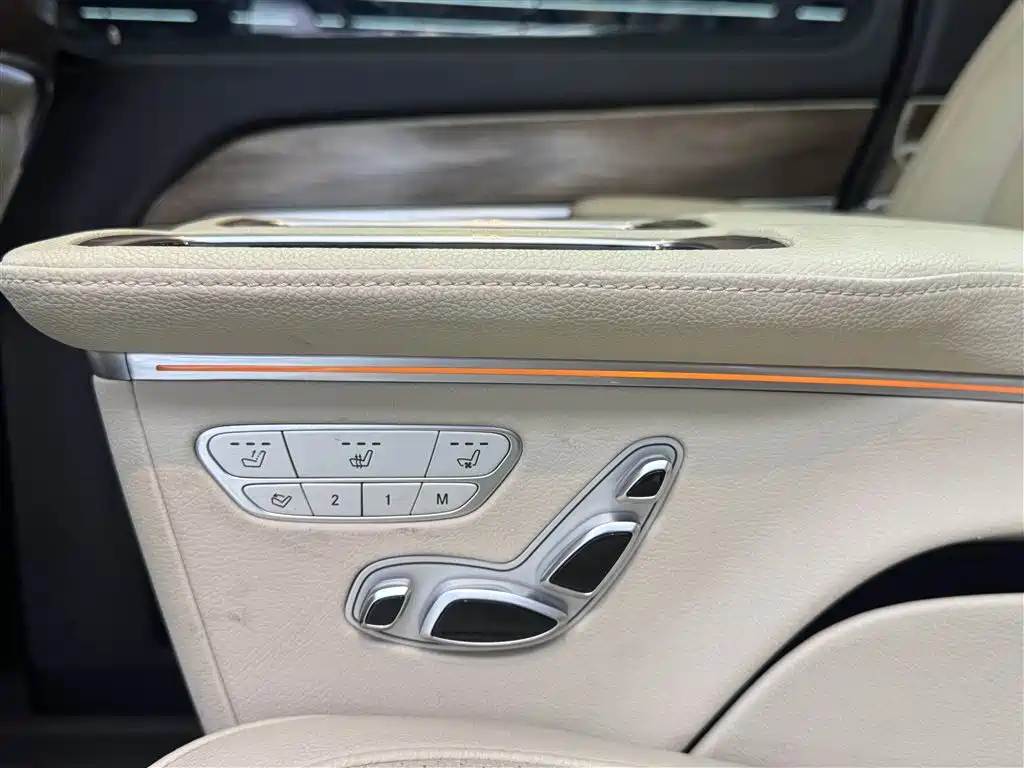 Mercedes-Benz V-Class 2021 V 260 L Long Wheelbase Luxury Edition фото 8
