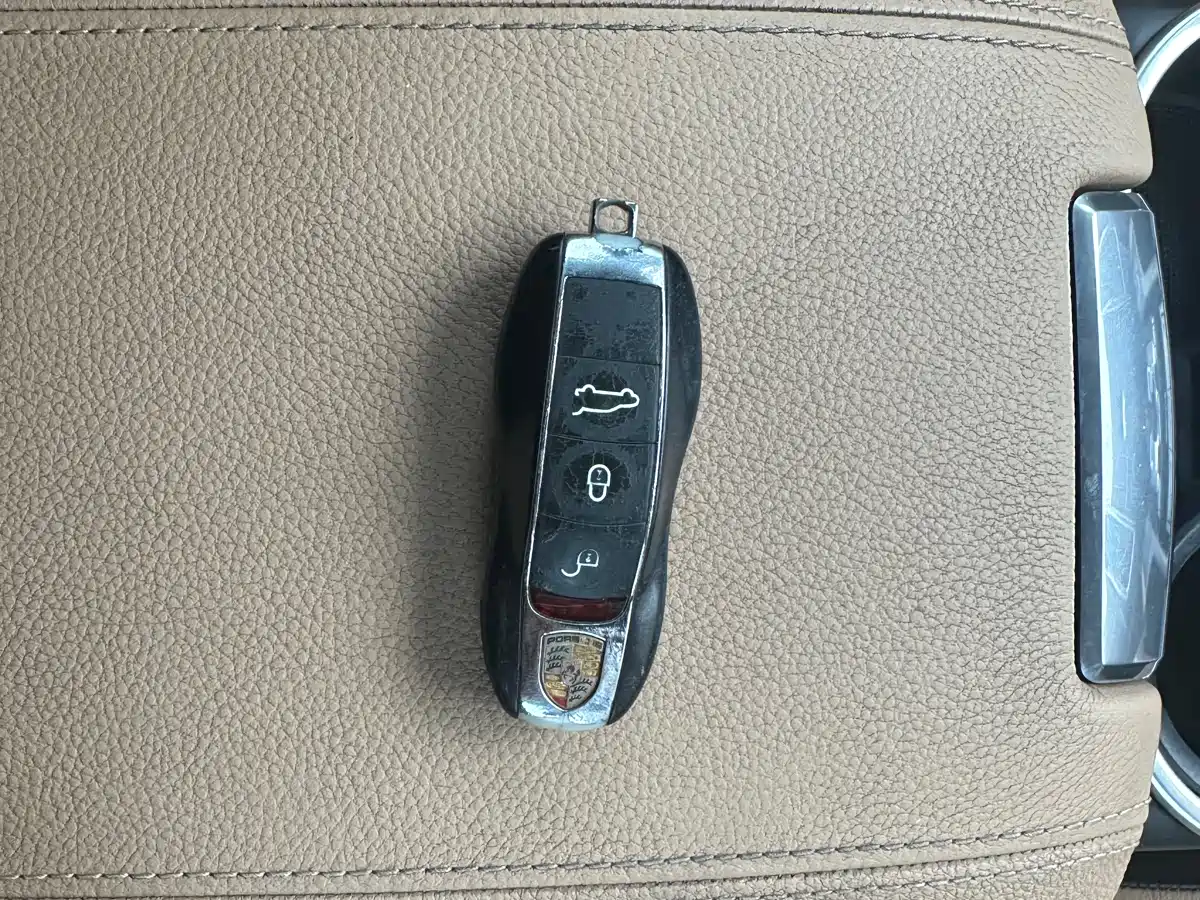 Porsche Cayenne 2015 Cayenne 3.0T фото 28