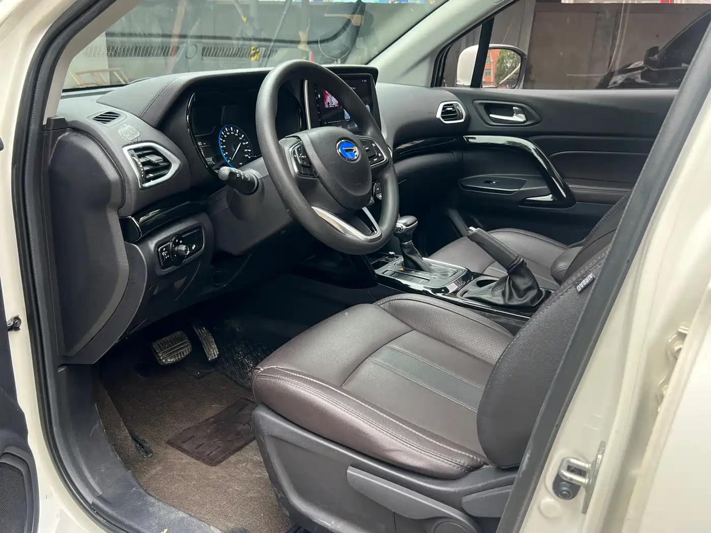 GAC Trumpchi Trumpchi GS4 2018 200T G-DCT 2WD Elite Edition фото 17
