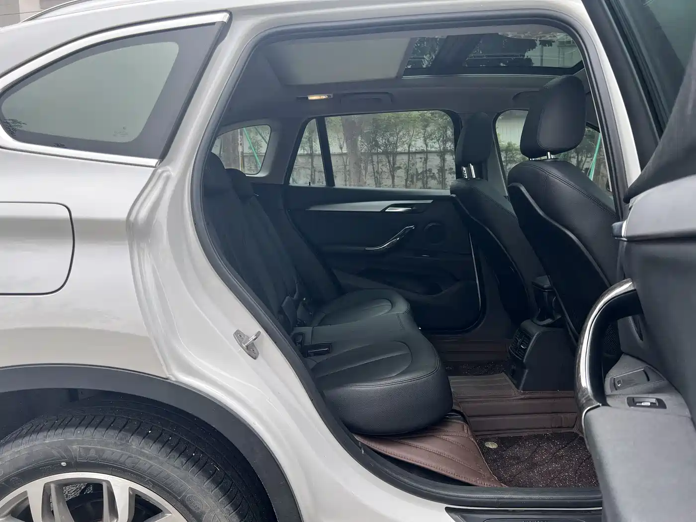 BMW X1 2018 sDrive20Li Leading Model фото 14
