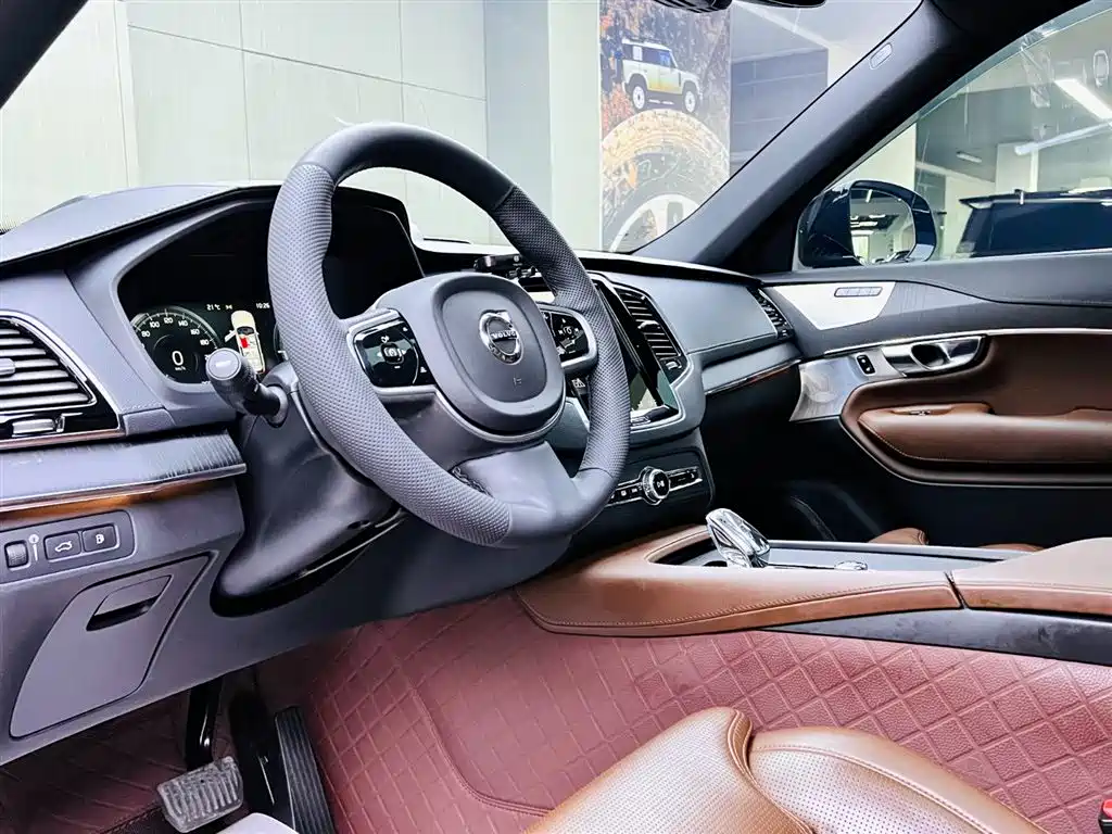 Volvo XC90 Plug-in Hybrid 2022 2021 E-Drive Hybrid T8 Premium Luxury 7-Seater