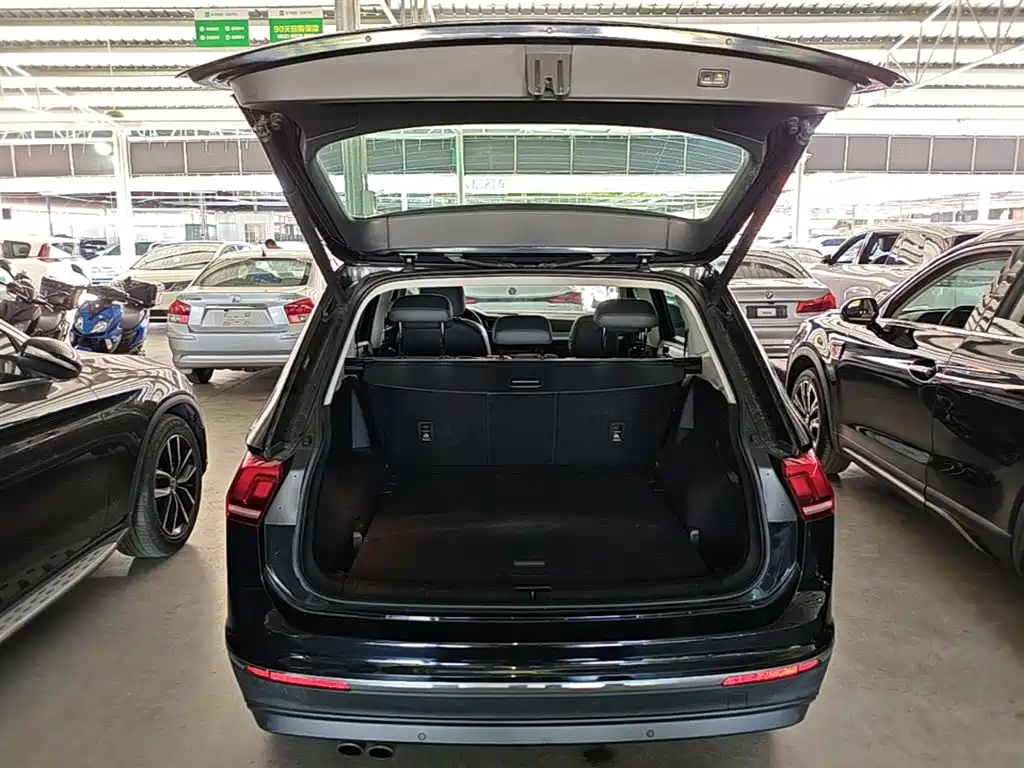 Volkswagen Tiguan L 2019 330TSI Auto 2WD Smart Luxury Edition China V фото 19