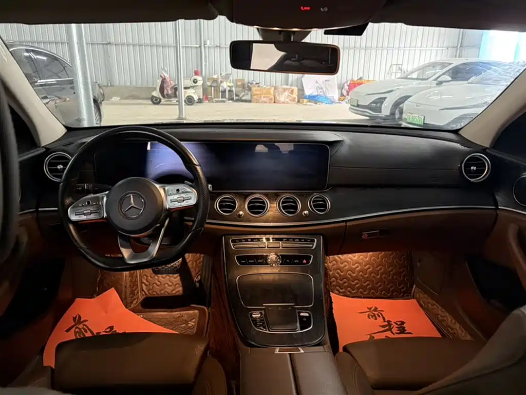 Mercedes-Benz E-Class 2019 E 200 L Sport фото 14