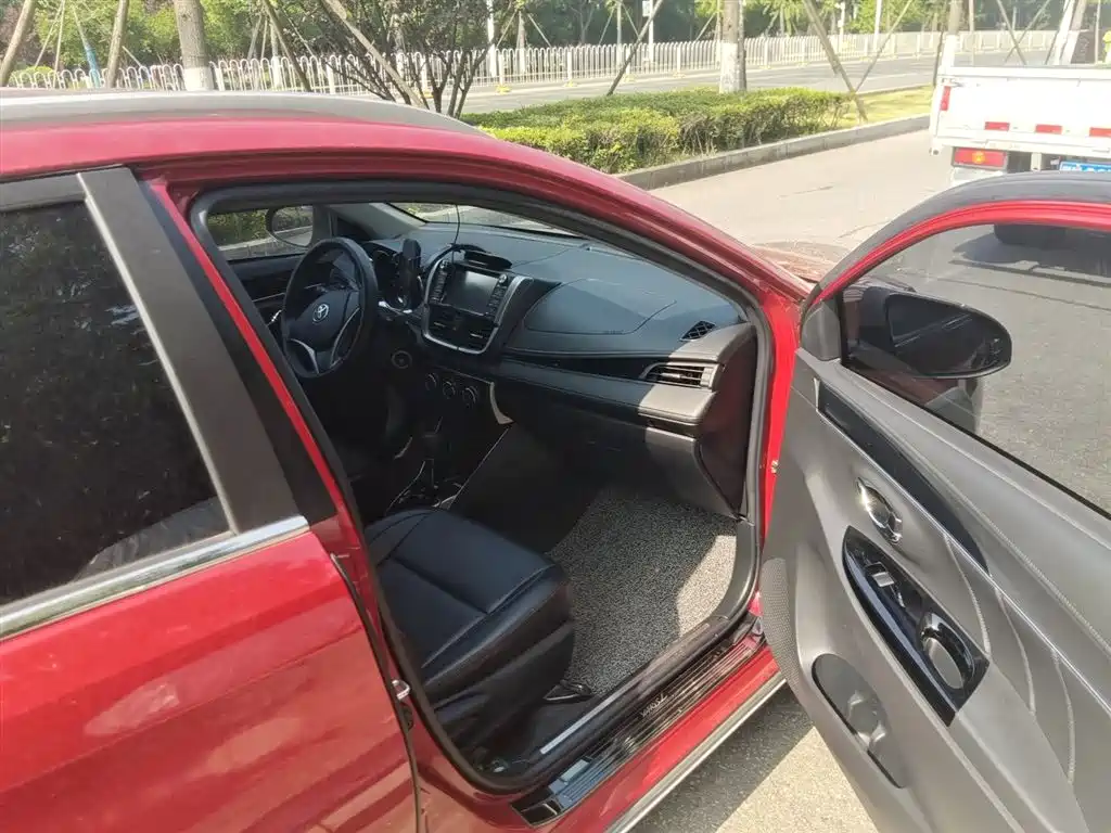 Toyota YARiS L Zhi Xuan 2020 Zhi Xuan X 1.5L CVT Luxury фото 22