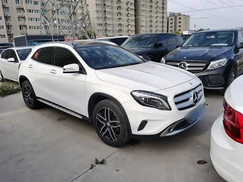 Mercedes-Benz GLA 2015 GLA 200 Fashion фото 4