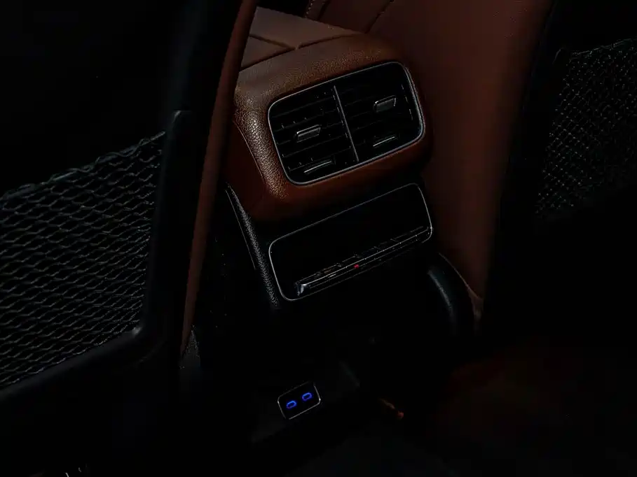 Mercedes-Benz GLE 2024 GLE 350 4MATIC Fashion фото 14