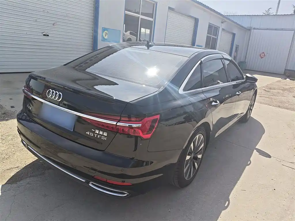 Audi A6L 2021 45 TFSI Exclusive Elegance фото 5