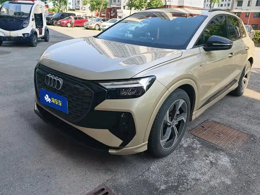 Audi Q4 e-tron 2024 40 e-tron Champion Commemorative Edition