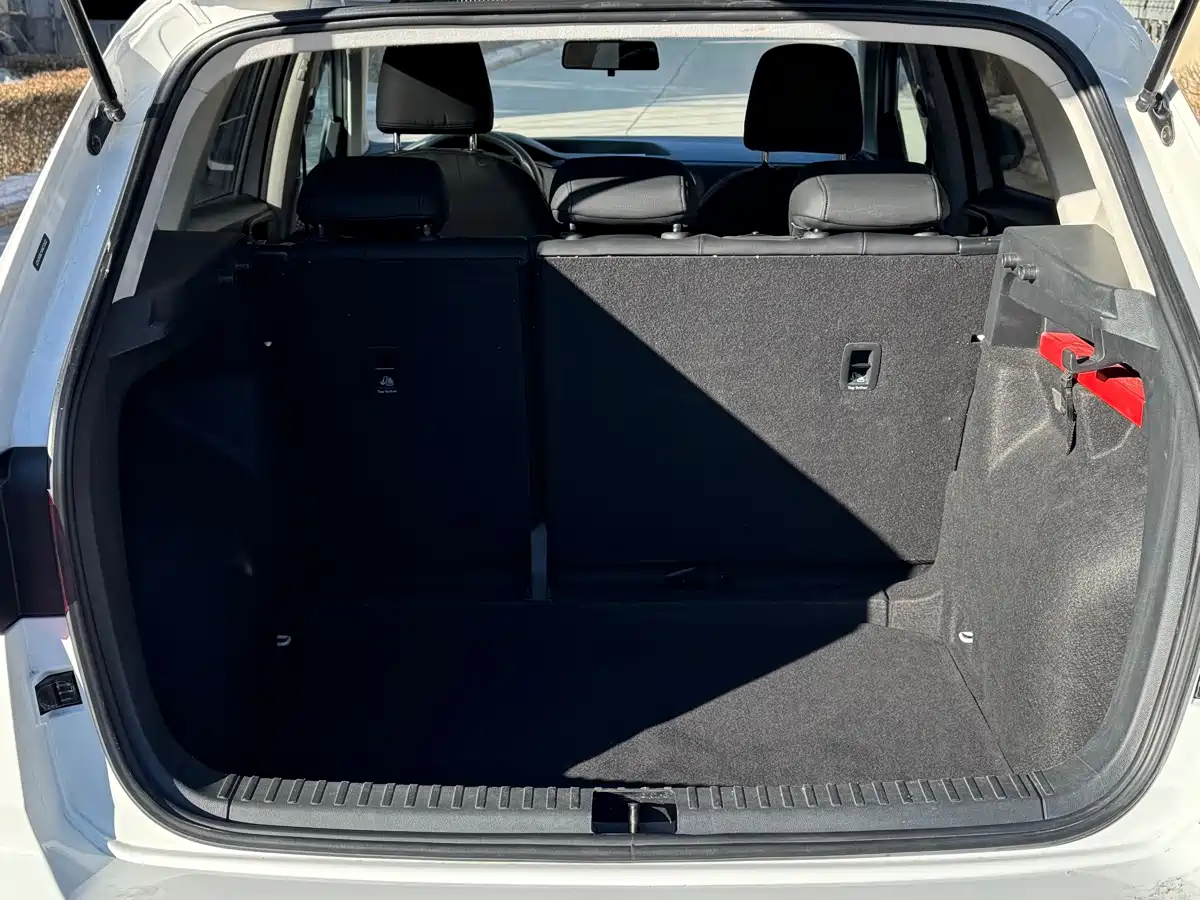 Volkswagen Tharu 2022 280TSI 2WD Comfort фото 10