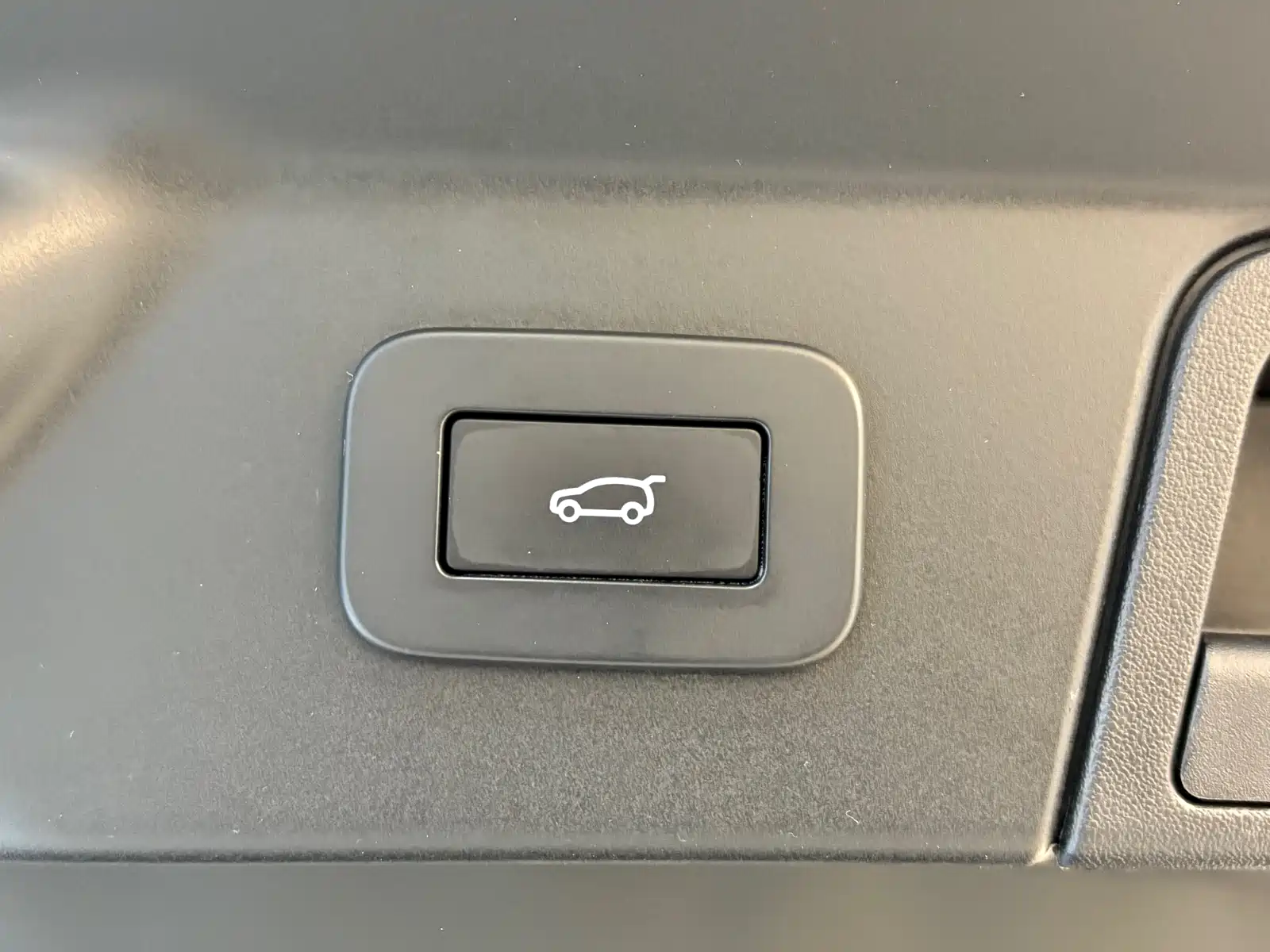 Фото 19 - Land Rover Range Rover Velar