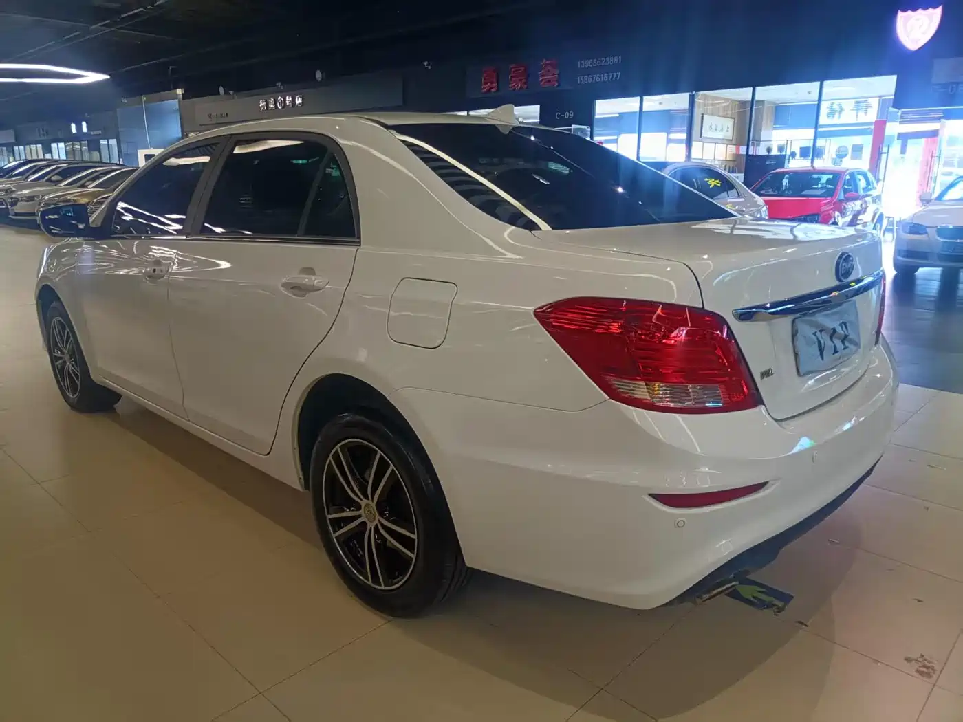 BYD Surui 2015 Facelift 1.5L Manual Luxury фото 10