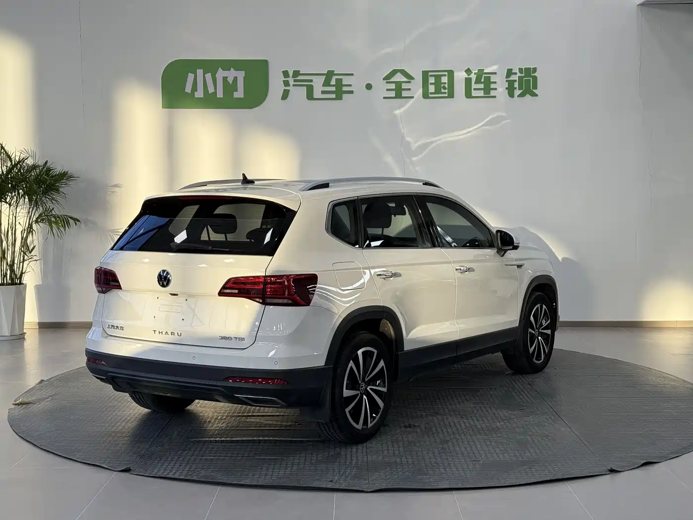 Volkswagen Tharu 2022 280TSI FWD Luxury Edition фото 7