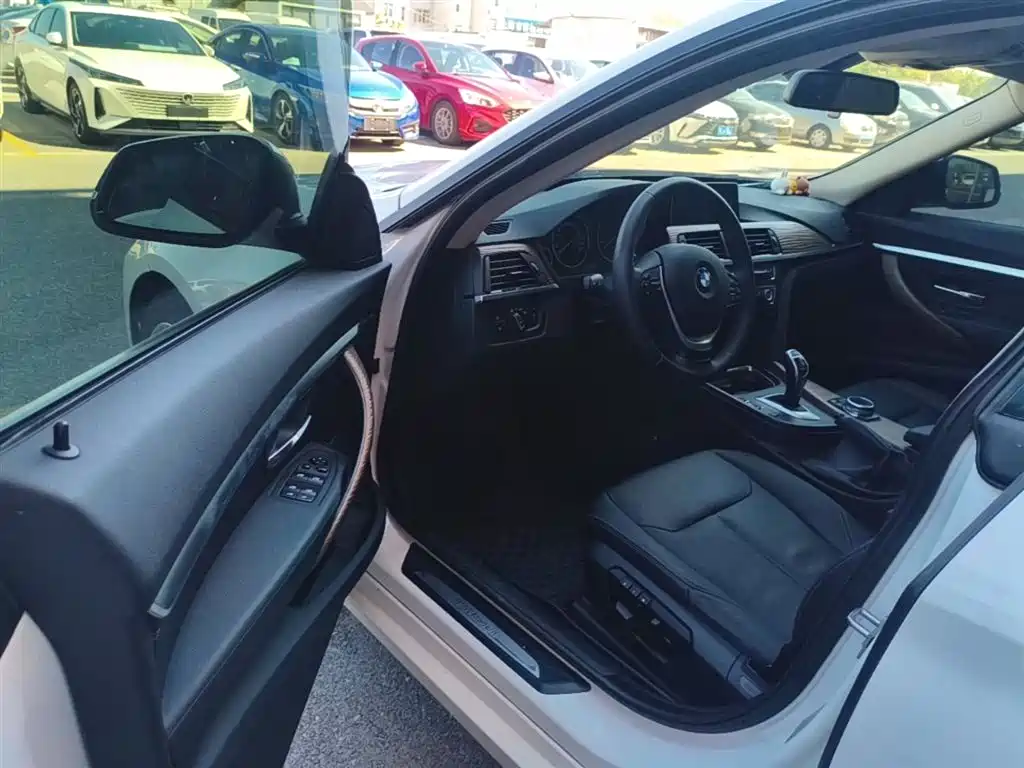 BMW 3 Series GT 2013 Model 328i Style Design Package фото 16
