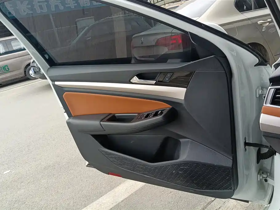Volkswagen Bora 2024 280TSI DSG Comfort Ride Edition фото 7