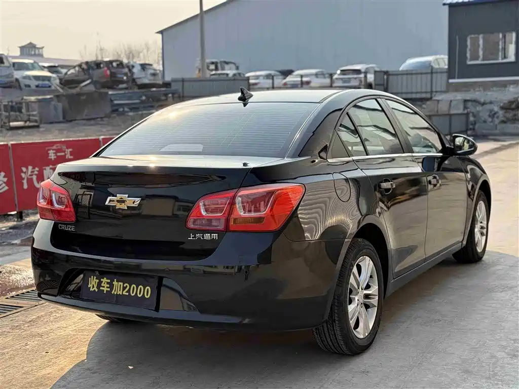 Chevrolet Cruze 2016 1.5L Automatic Fashion Sunroof Edition фото 8