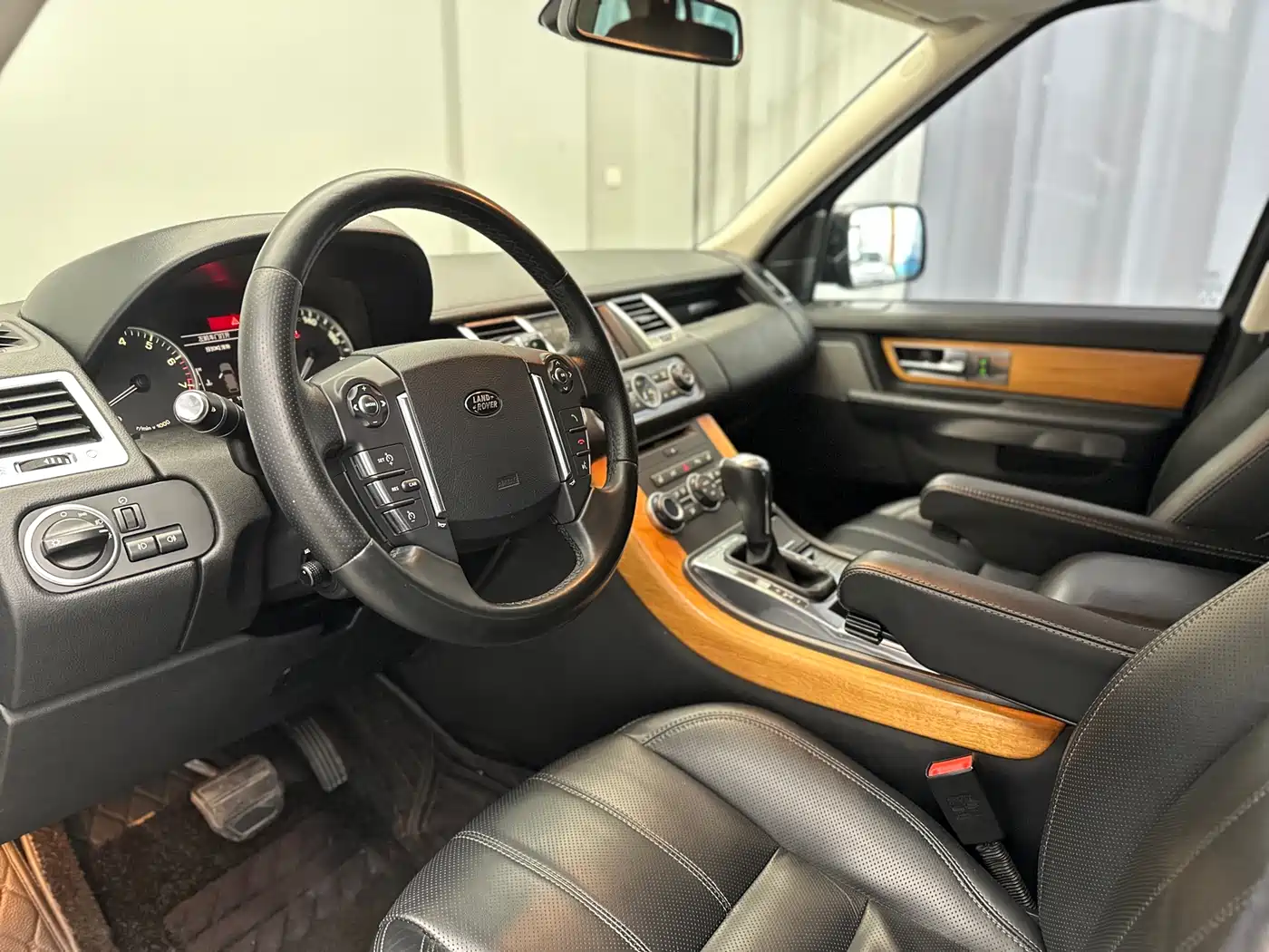Land Rover Range Rover Sport 2013 5.0 NA V8 HSE фото 18