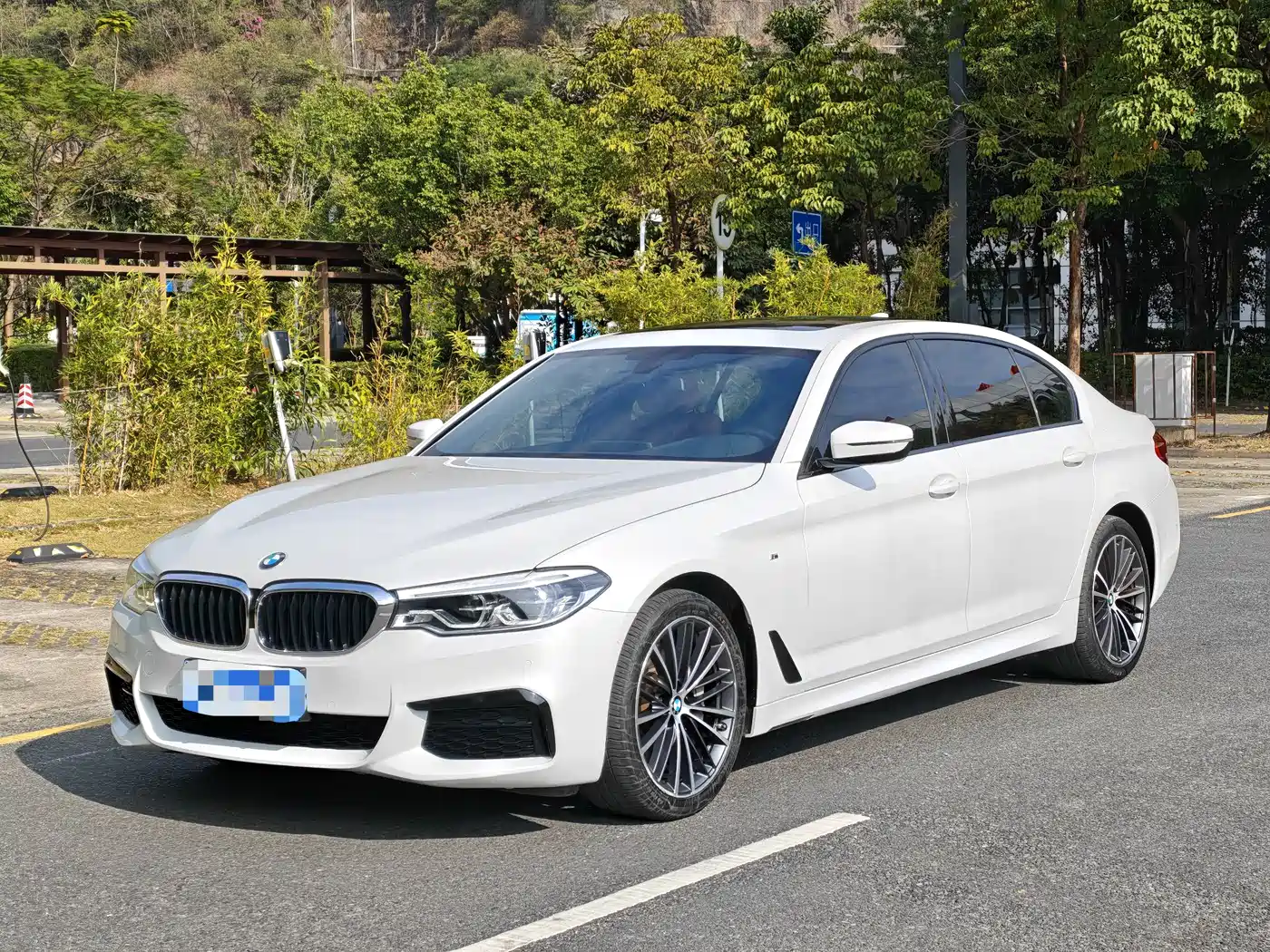 BMW 5 Series 2019 Facelift 530Li Leading M Sport Package