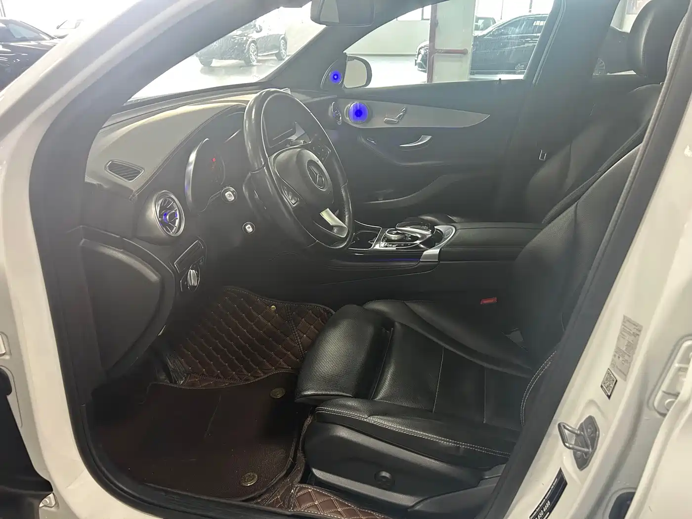 Mercedes-Benz GLC Coupe 2019 GLC 200 4MATIC Coupe SUV фото 4