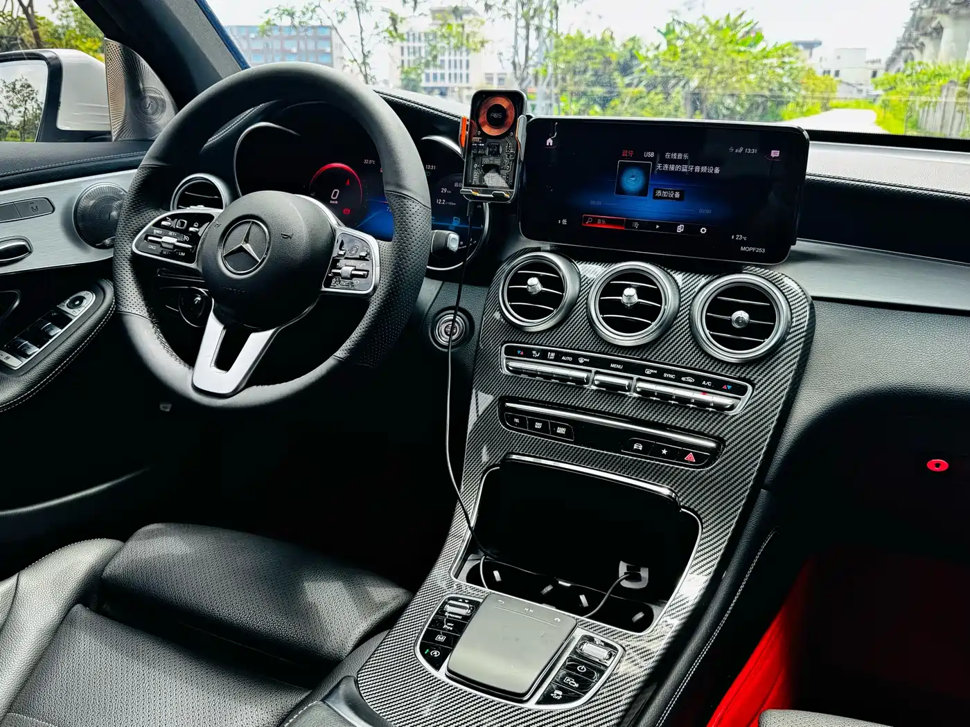 Mercedes-Benz GLC 2020 Facelift GLC 260 L 4MATIC Dynamic фото 10