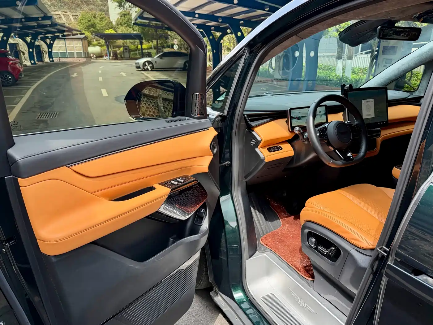 GEELY GALAXY WING TRUE L380