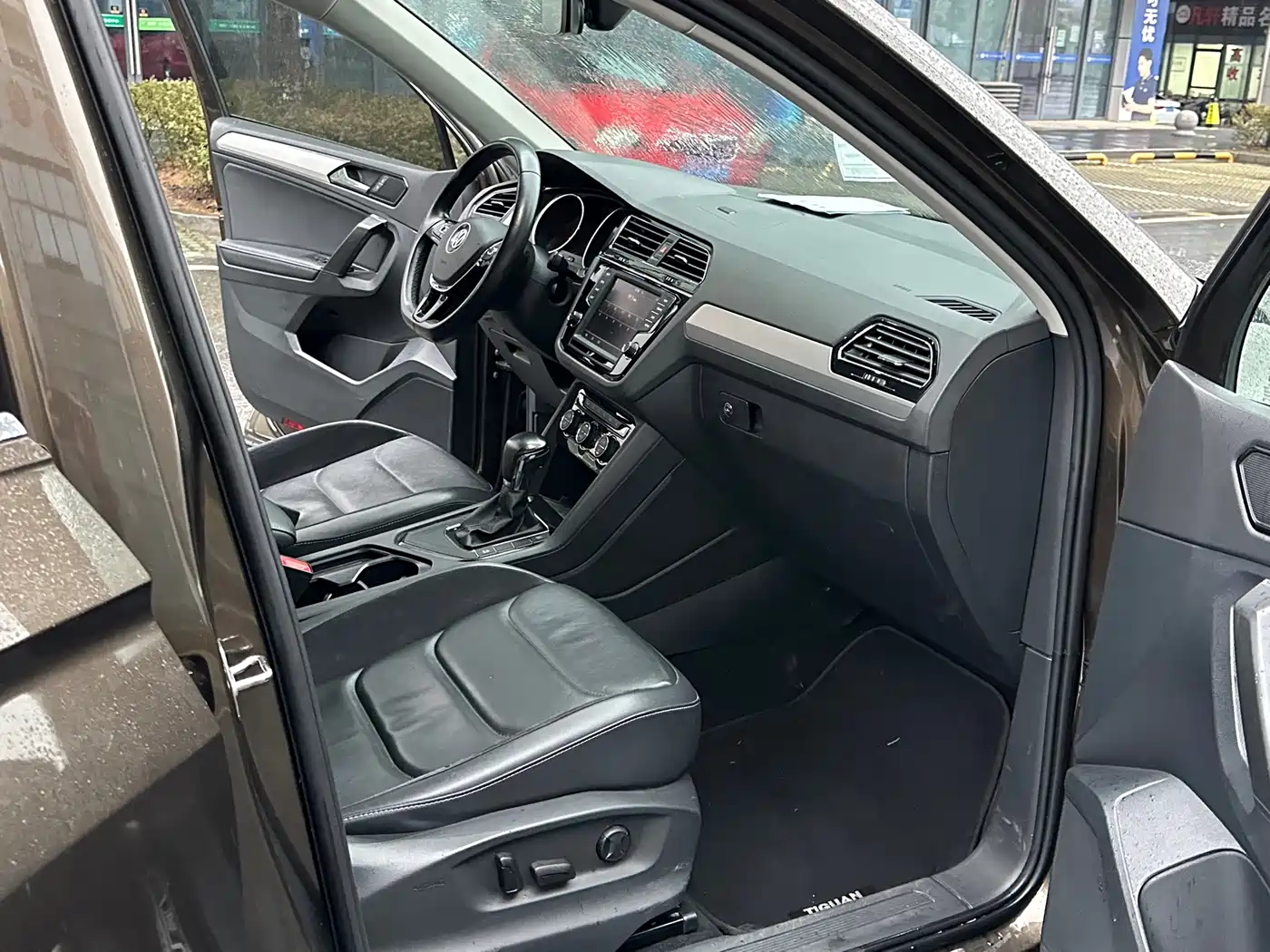 Volkswagen Tiguan L 2018 330TSI Automatic 2WD Luxury Edition фото 5