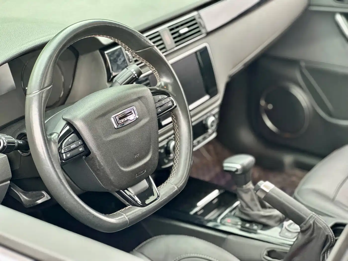 Qoros 3 2015 2014 Model Sedan 1.6T Automatic Premium