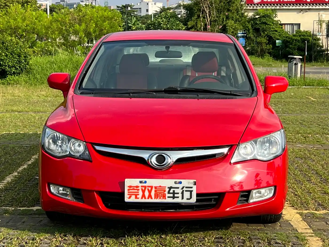 CIIMO CIIMO 2013 2012 1.8L Automatic