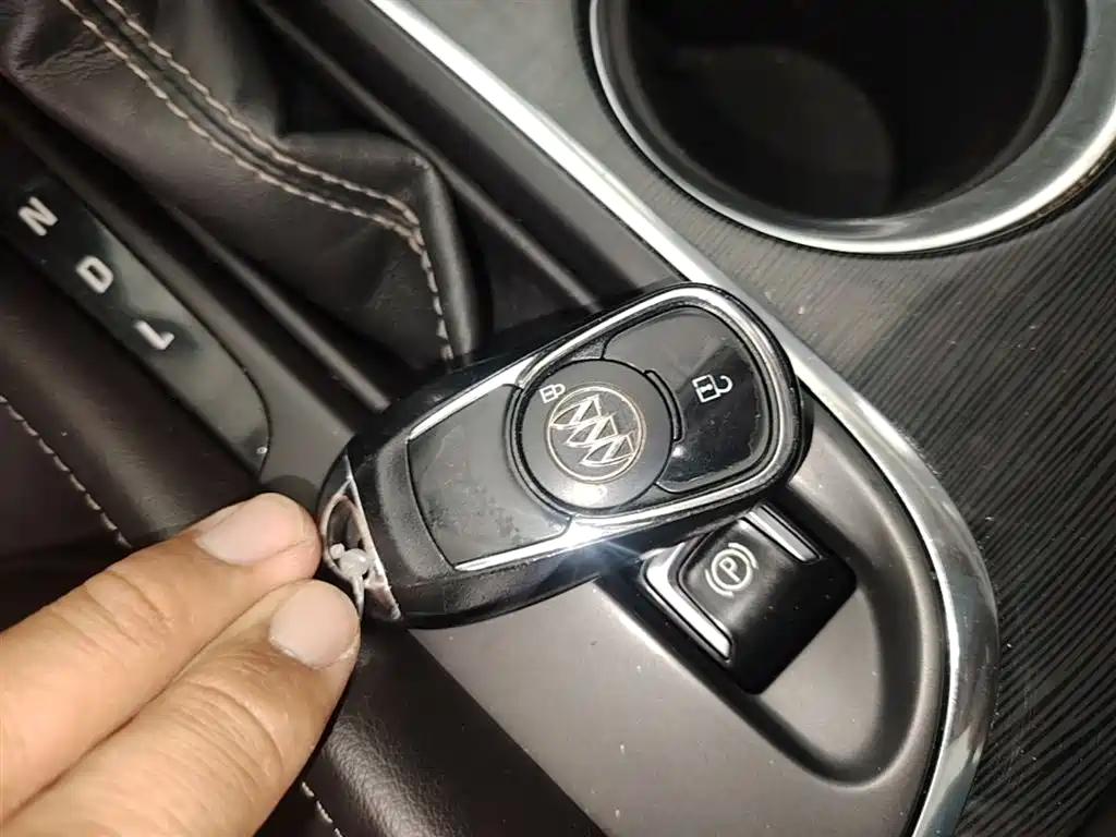 Buick Envision Plus 2016 20T 2WD Leading фото 9