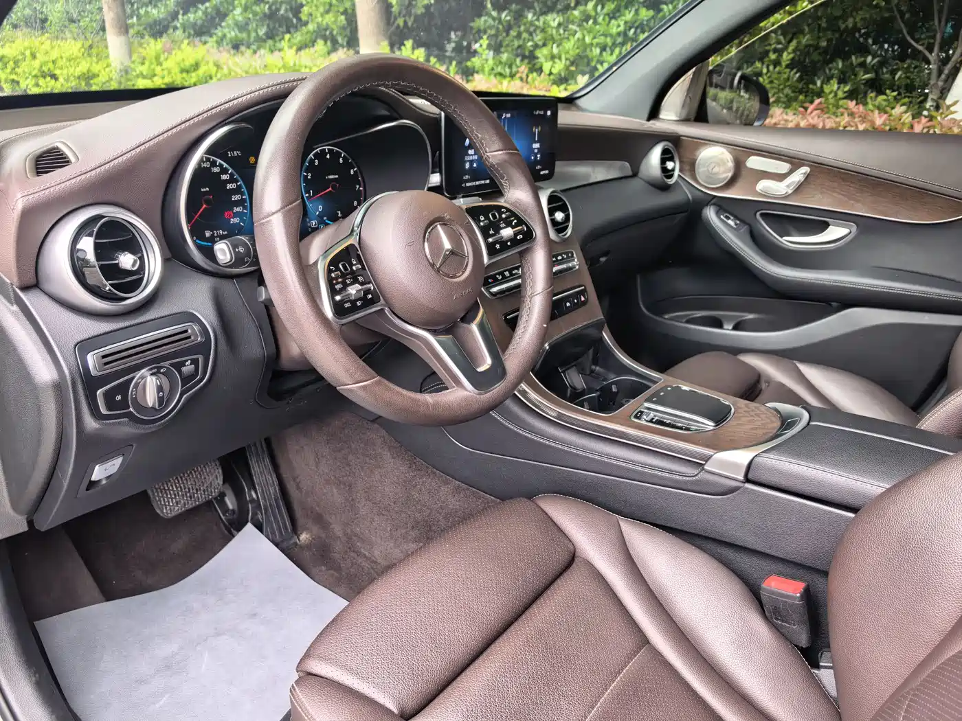 Mercedes-Benz GLC 2022 Facelift GLC 260 L 4MATIC Luxury Model фото 7