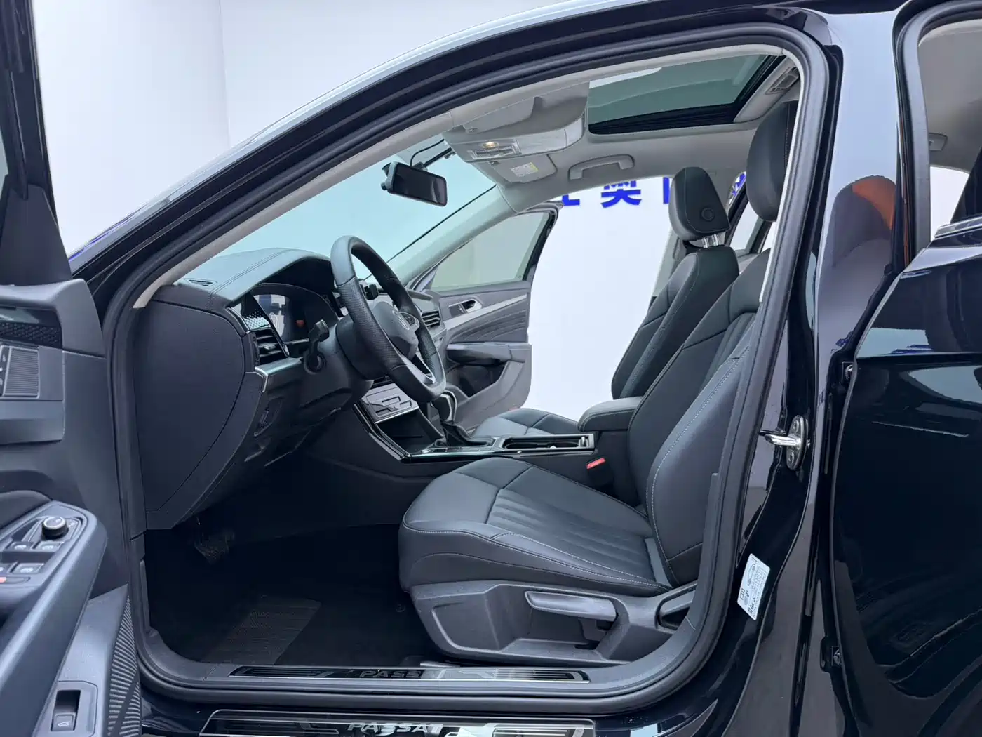 Volkswagen Passat 2023 Facelift 280TSI Business Edition фото 5