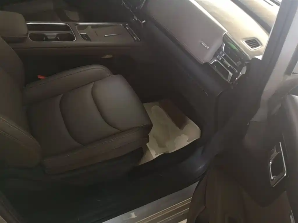 Wuling Motors Xingguang 730 New Energy 2025 2025 Model Plug-in Hybrid Base Version