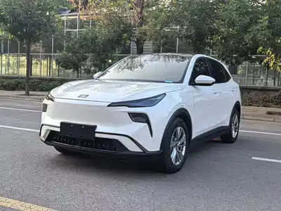Bestune Yueyi 03