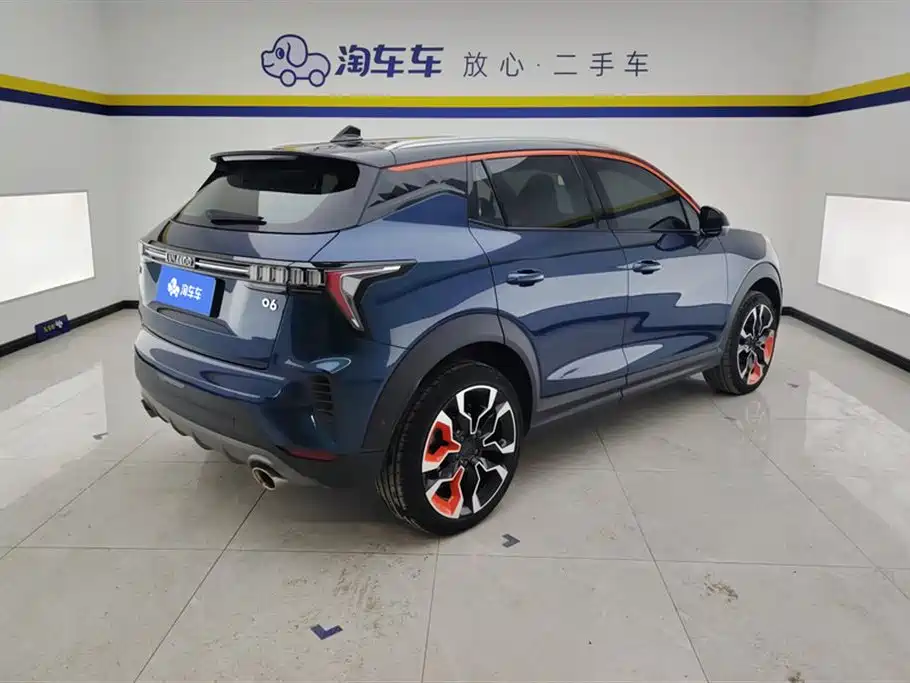 Lynk & Co 06 2020 1.5T Halo фото 3