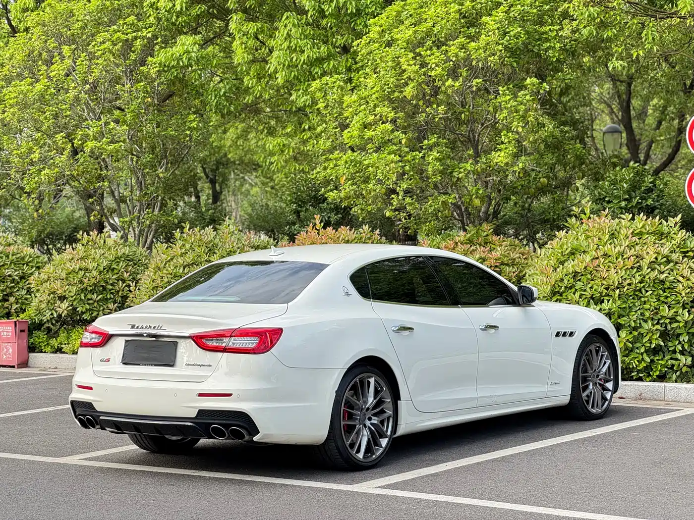 Maserati Quattroporte 2018 3.0T Sport Edition фото 9