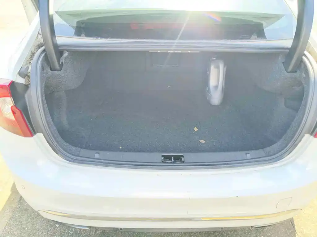 Фото 5 - Volvo S60