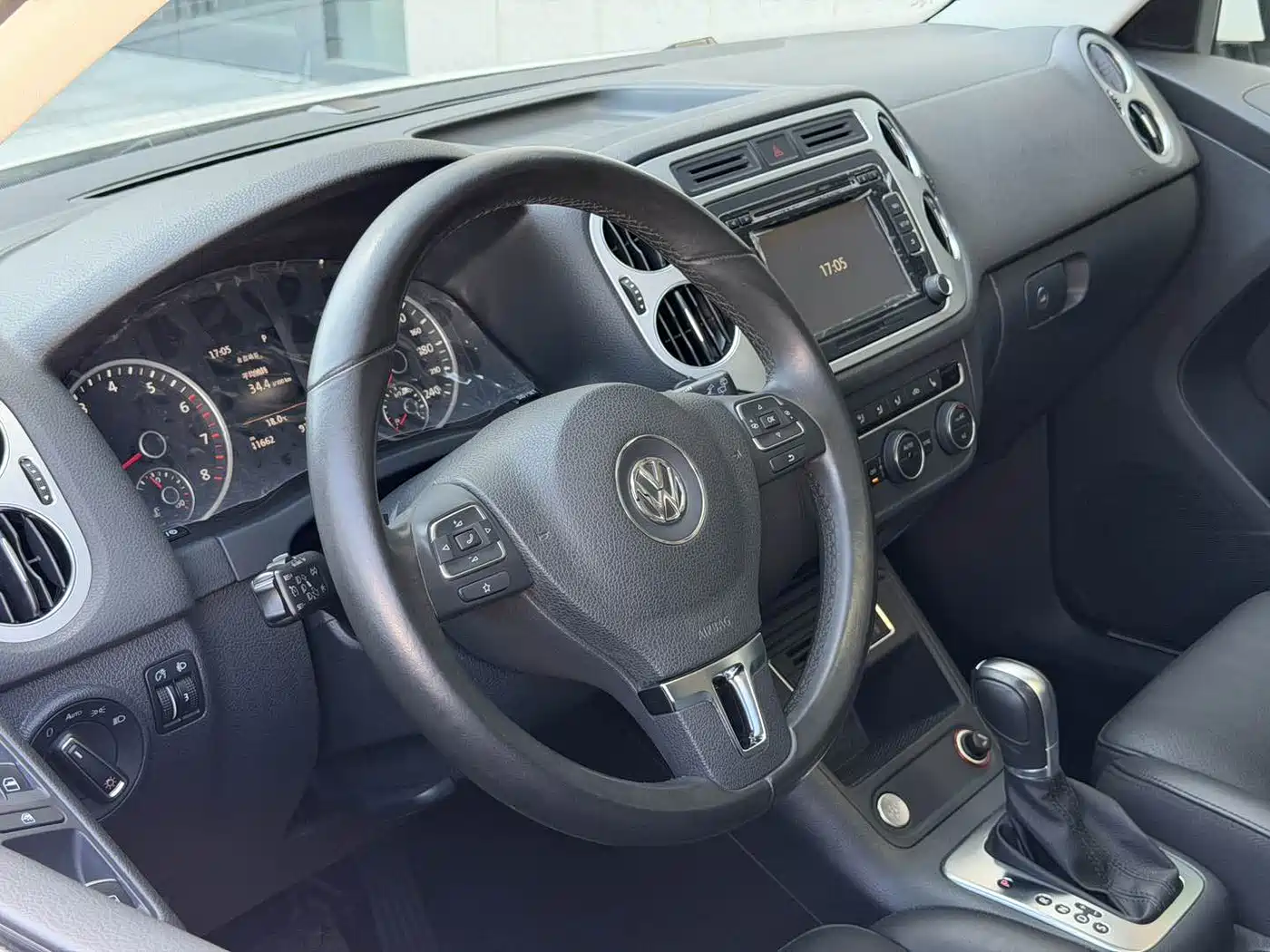 Volkswagen Tiguan 2016 Model 300TSI Automatic 2WD Luxury Edition фото 7