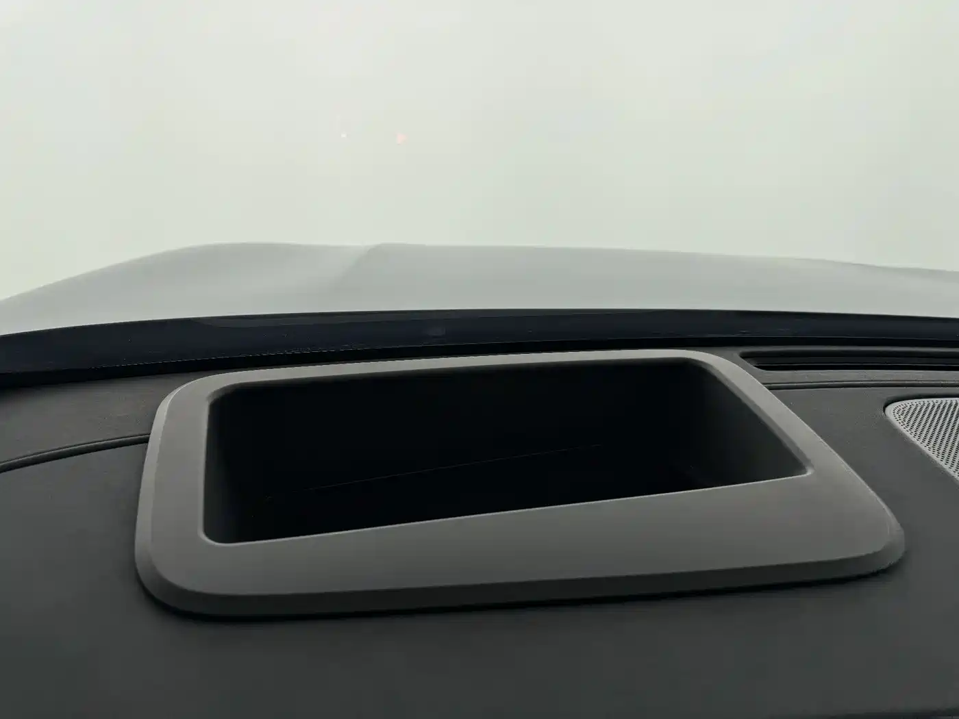 AITO Wenjie AITO M8 2025 Range Extender Max+ Edition 53.4kWh 5-seater фото 13