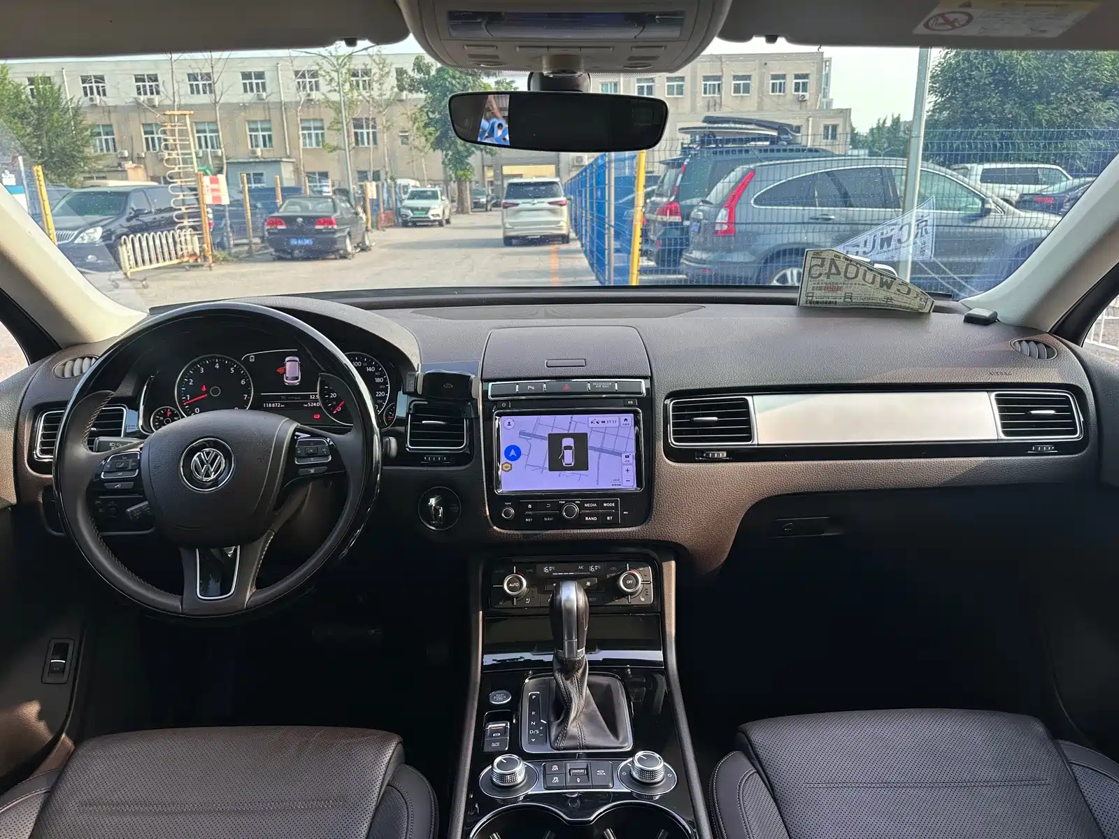 Фото 16 - Volkswagen Touareg