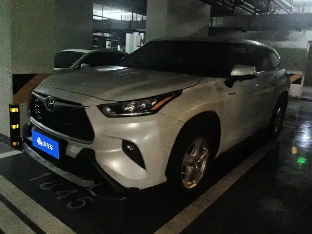  Toyota Highlander 2022 Dual Engine 2.5L AWD Elite 7-Seater