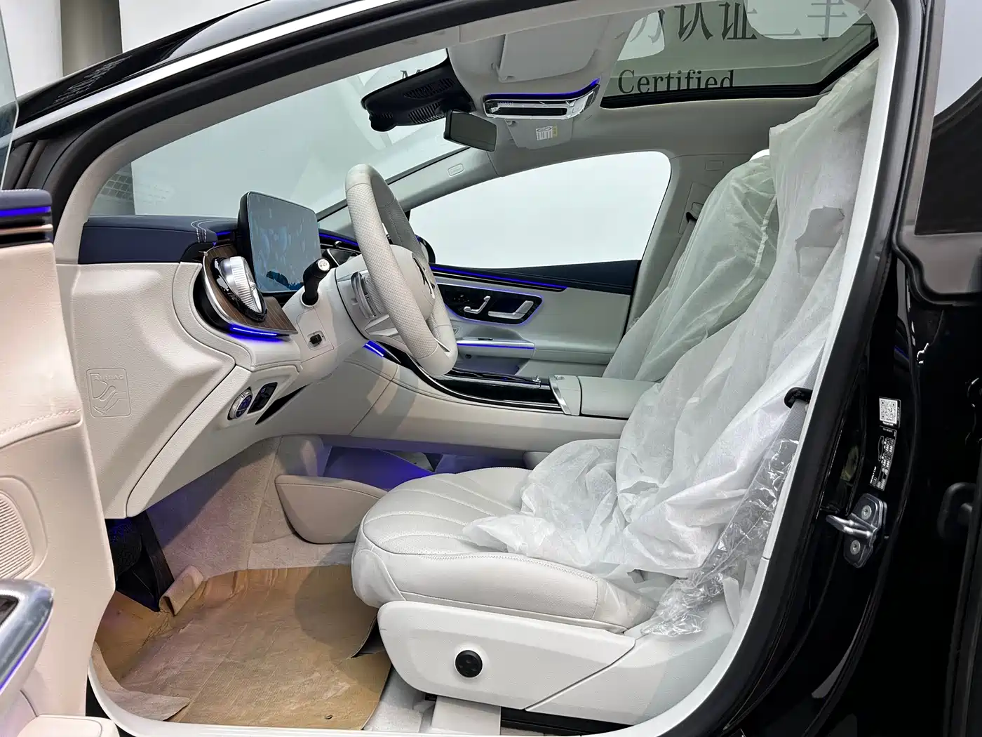 Mercedes-Benz EQE 2025 500 4MATIC Pioneer фото 8