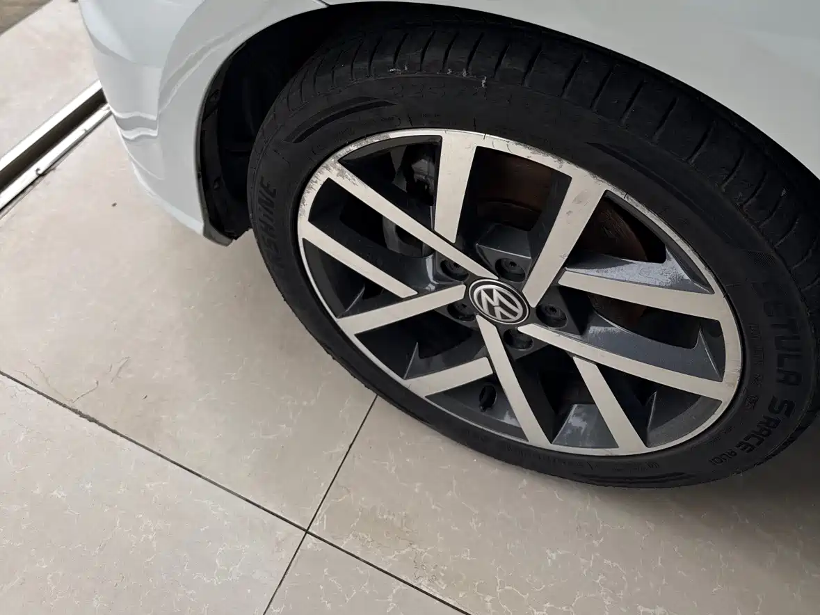 Volkswagen Golf 2018 230TSI Automatic Luxury фото 7