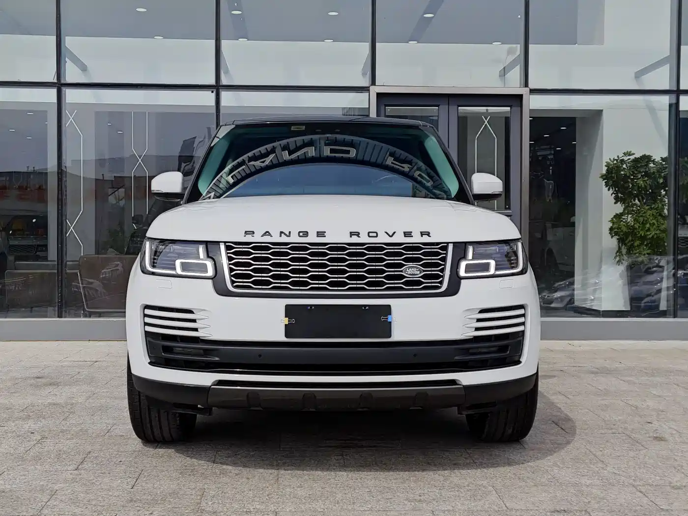 Land Rover Range Rover 2018 3.0 SC V6 Vogue Heritage Edition фото 2
