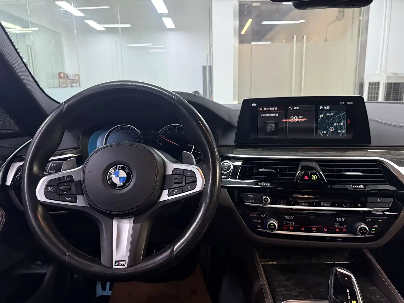 BMW 5 Series (Import) 2018 540i M Sport Package фото 17