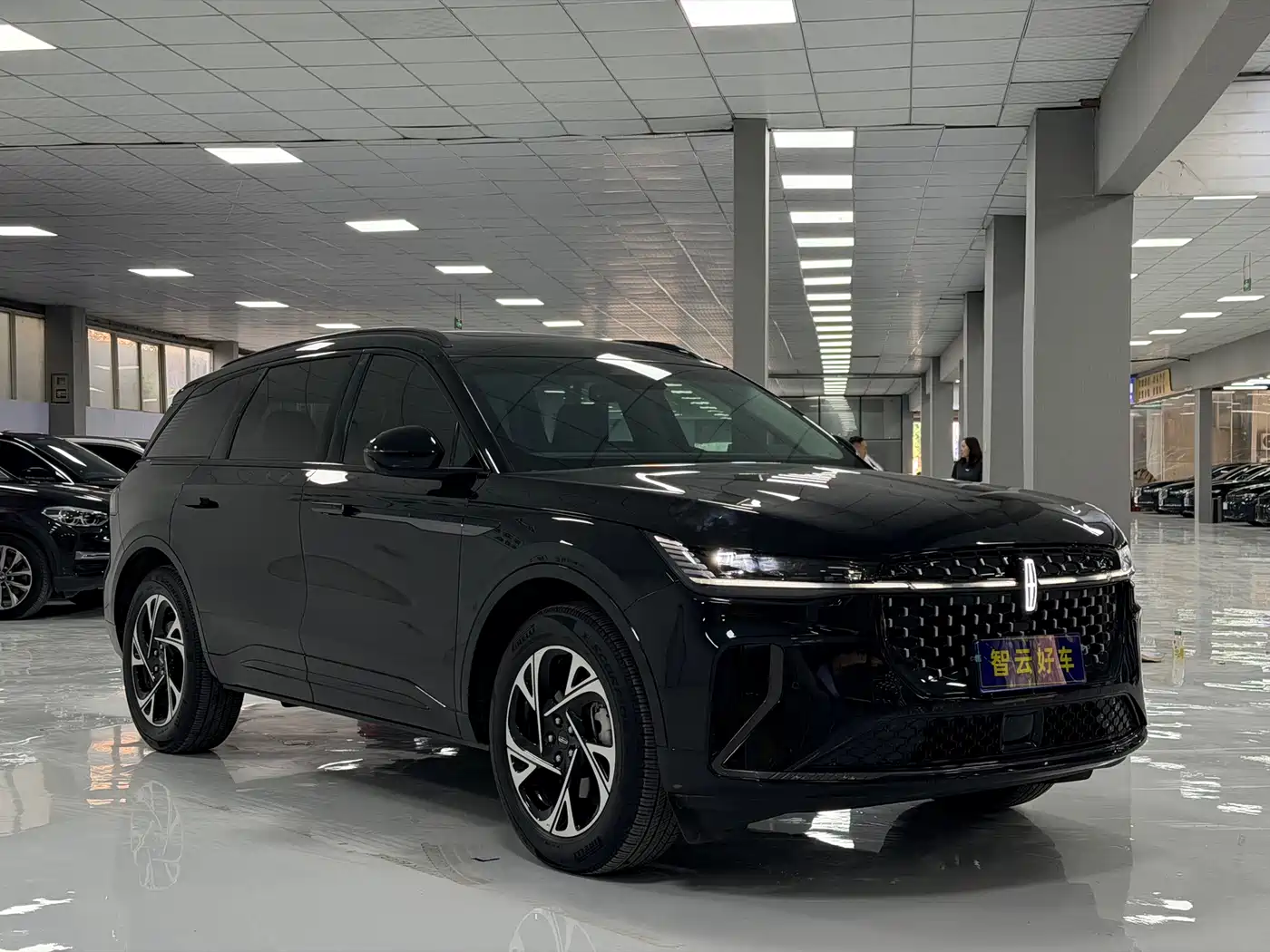 Lincoln Nautilus 2025 facelift 2.0T AWD Elite Hybrid Version фото 3