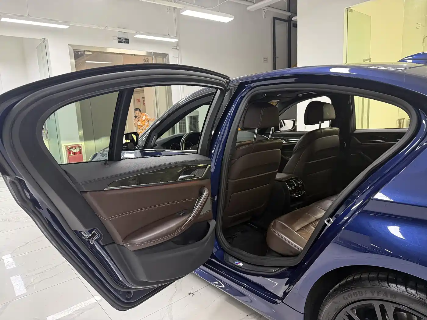 BMW 5 Series (Import) 2018 540i M Sport Package фото 13