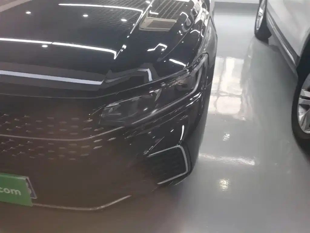 Volkswagen Passat 2024 Model 380TSI Starlight Elite фото 24