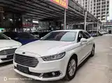 Фото 1 - Ford Taurus