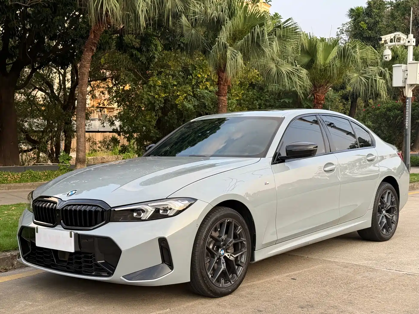 BMW 3 Series 2026 330i M Sport Shadowline Package