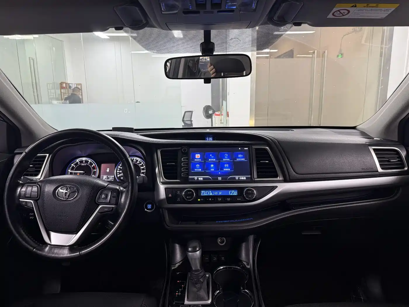 Toyota Highlander 2015 2.0T AWD Luxury Edition 7-seater фото 16